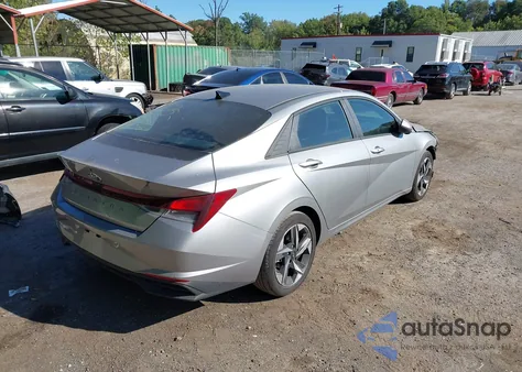 2023 Hyundai Elantra Sel z USA, uszkodzony, nr VIN 5NPLS4AG6PH107707